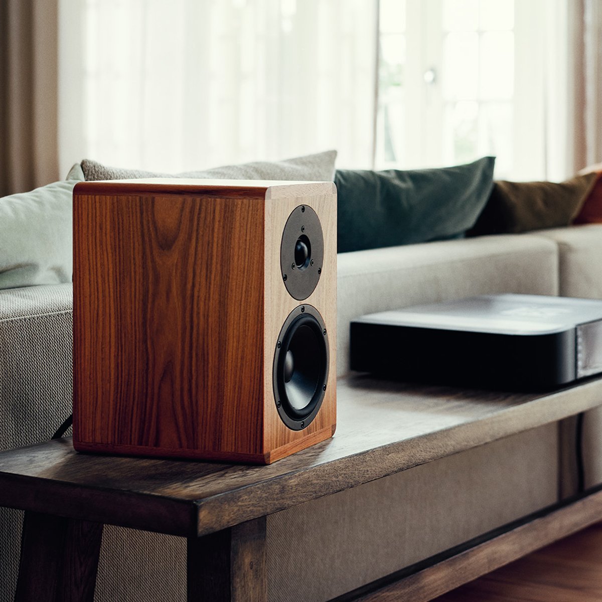 1200x1200px_FB-IG-Stories_DynaudioLegend_18